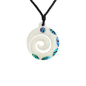 �y���������z�W���G���[�E�A�N�Z�T���[ �l�b�N���X�y���_���g�I�X�I�����[���E���h�R��81stgeneration collier pendentif os sculpte ormeau ronde koru a motifs