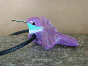 yzWG[EANZT[ }bg~b`FnQ^[RCYn`o[htF`RA[main sculpte teinte mohave turquoise colibri fetiche collier par mat mitchell