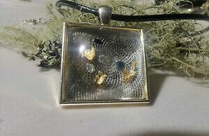 yzWG[EANZT[ Tt@CAI[FjlbNXcollier saphir d auvergne et feuilles dor