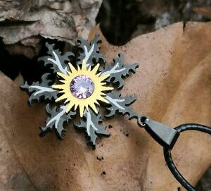 yzWG[EANZT[ GOYLRsNubNJ[iAbgoXRt[\ACfAeguzkilore colgante 30mm carlina negro rosa amuleto vasco flor sol idea regalo