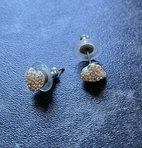 yzWG[EANZT[ XtXL[NX^n[gCOswarovski crystal orecchini cuore