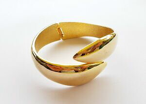 yzWG[EANZT[ W[uXbgWNG^hjolie bracelet jonc en metal dore av21