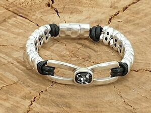 yzWG[EANZT[ EmfXpXXfNGCNX^fXtXL[f[ReBSuno de las 50 pulseras de cuero y cristal de swarovski de yo contigo