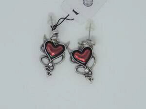 yzWG[EANZT[ frn[gC[X^bhhbp[YXtXL[NX^devil heart ear studs droppers inset with swarovski crystal