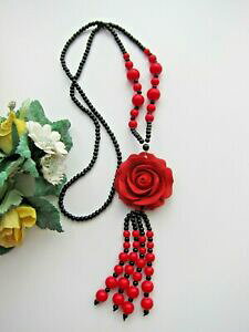 yzWG[EANZT[ VCo[VNlbNXr[Yy_gciondolo intagliato cinabro con cinabro e altre perline collana