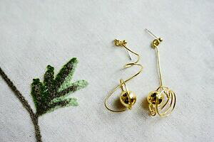 yzWG[EANZT[ MV[RXX[X^bhOy_gCOS[hbLgalaxy cosmo asimmetrico swirl stud orecchini pendenti lunghi, placcato in oro