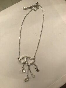 yzWG[EANZT[ XtXL[NX^fBZgn[glbNXswarovski crystal a discesa cuore collana perfette condizioni come nuovo