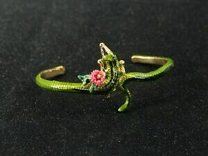 yzWG[EANZT[ NR_CuXbgO[t[S[hbL}jLAbraccialetto coccodrillo verde fiore smalto placcato oro 18k yd1