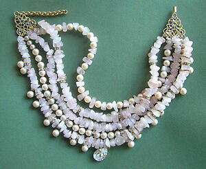 yzWG[EANZT[ RA[`NXNH[c[YyXGXgX641 collier cinq rangs quartz rose, perles et strass