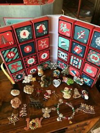 【送料無料】ジュエリー・アクセサリー ロットヴィンテージクリスマスブローチアドベントカレンダーワンダフルlot 24 vintage christmas brooches amp; handmade advent calendar wonderful gift