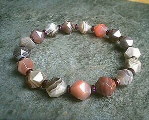 yzWG[EANZT[ Yi`r[YuXbg{ciAK^womens mens natural esagonale gemstone beads bracciale 10mm botswana agata uk