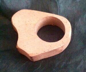 yzWG[EANZT[ M^[y_gM^[Oanello per chitarra o ciondolo o entrambi realizzato in legno per chitarra
