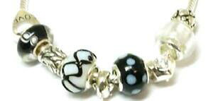 yzWG[EANZT[ gbNr[YVo[X^[OubNAhzCguuXbgEBYr[Ytoc beadz argento sterling nero e bianco love braccialetto con perline