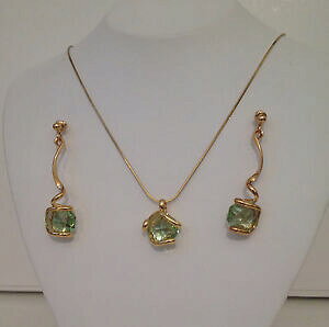 yzWG[EANZT[ p[GhO[XtXL[NX^lbNXOy_gCOparure collana cristallo swarovski verde smeraldo orecchini lunghi pendenti