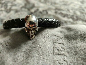 yzWG[EANZT[ ANT_[}bNB[ubNU[XJu{bNX_XgobOalexander mcqueen neri in pelle e cranio braclet con box amp; dustbag