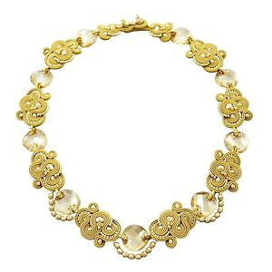 yzWG[EANZT[ IWiOWA[\[^bVx[WlbNXKXr[YXtXL[originale amp; luxury soutache fatti a mano beige collana con perline di vetro e 