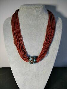 yzWG[EANZT[ TSlbNX^[RCYy_gBe[Wcollana in corallo rosso e ciondoli in turchese naturale vintage