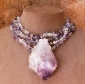 yzWG[EANZT[ x_[CgO[IWitICgAWXglbNX[WNX^lavanda verde chiaro originale fluorite collana ametista grande xl cristallo