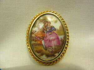 yzWG[EANZT[ v`u[`FAVGk|P[kf[WAeB[Nu[`petite broche ancienne porcelaine de limoges small antique porcelain brooch
