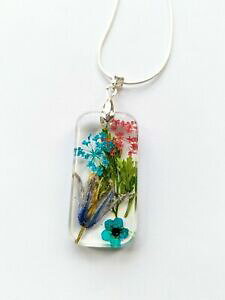 yzWG[EANZT[ bL`F[y_gfatto a mano ciondolo in resina botanici con fiori veri su una catenina placcata in argento