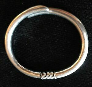 yzWG[EANZT[ Vo[}OlbgN[WuXbgbracciale in metallo solido in argento chiusura magneticabrc 12