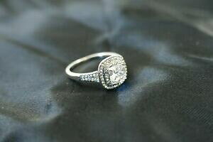 yzWG[EANZT[ `[^[NuVo[pFWRL[rbNcharter club color argento pave zircone cubico 85 fidanzamento anello donna