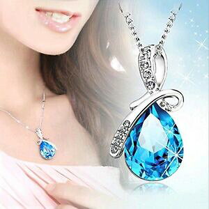yzWG[EANZT[ NX^fB[Xy_glbNXcrystal collane ciondoli donna