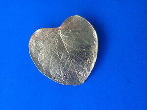 yzWG[EANZT[ u[VtB[hp[\u[`broche feuille doree par saoya brooch