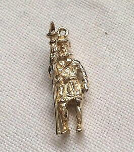 yzWG[EANZT[ `[r[tB[^[X^[OBe[WVo[y_gcharm beefeater ciondolo argento sterling vintage 411j