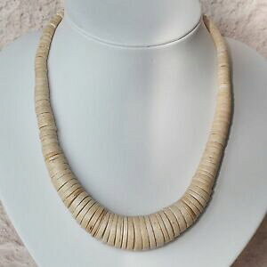 【送料無料】ジュエリー・アクセサリー ネックレスココナッツパールベージュコリアーココナッツチェーンnuovo 45cm5cm collana con perle di cocco in naturabeige collier catena cocco
