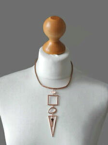 yzWG[EANZT[ Re|[S[h[Yy_gIuEU[[vV[glbNXcontemporanea oro rosa ciondolo su marrone in pelle corda collana corto