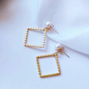 yzWG[EANZT[ S[hv[gTKXNGACOVvWIg14k placcato in oro orecchino quadrato losanga, la geometria semplicita classic a104