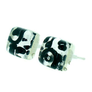 yzWG[EANZT[ [m~tBI[ubNVo[nhChKXCOFlcBAorecchini a perno di vetro di murano millefiori nero argento fatti a mano venezia