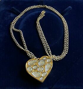 【送料無料】ジュエリー・アクセサリー ジューシークチュールゴールドトーンソリッドハートシェイプネックレスjuicy couture gold tone solido profumo forma a cuore collana