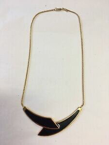 yzWG[EANZT[ veBGilbNXubNfBe[IS[hg[`F[pretty monet collana in smalto dettaglio nero su catena tono oro