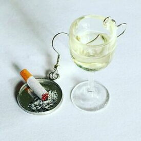 【送料無料】ジュエリー・アクセサリー ミニチュアタバコワイングラスイヤリングファブミニシガレットvino bianco fatto a mano vetro amp; orecchini a forma di sigaretta in miniatura fab mini siga