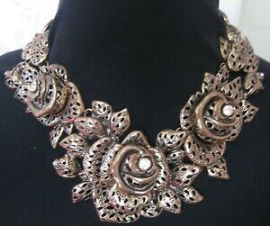 yzWG[EANZT[ ^g[S[hwr[t[lbNXdichiarazione di metallo tono oro grosso collana di fiori