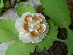 yzWG[EANZT[ AVGku[VfG[Rt[Yp[t@^CW[@[Yancienne broche decor fleurs perle fantaisie vers 1950