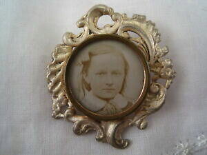 yzWG[EANZT[ AVGkuV|g^AWFefJ[tFC_Jez_[ancienne broche porte photo metal argente decor feuille dacanthe photo holder