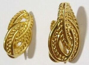 yzWG[EANZT[ u[NhCNbvBe[WrW[VOllN[[COboucles doreilles clips bijou vintage signe monet couleur or earring *8995