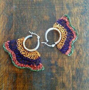 �y���������z�W���G���[�E�A�N�Z�T���[ ���C���[�t�@���y���_���g�C�������Ofatto a mano artisan multicolore alluncinetto filo orecchini pendenti a forma di fan