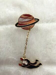 yzWG[EANZT[ ssgvl[eT^[`F[pins pin pins retro planete saturne astronaute cosmonaute chaines