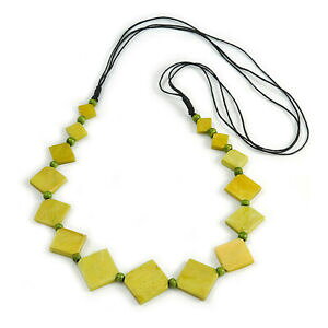 yzWG[EANZT[ OO[C{[XNGAr[YlbNXubN[vRbglungo verde lime osso quadrato perline collana nero corda cotone 82cm l