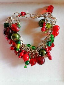 【送料無料】ジュエリー・アクセサリー ジングルチャチャクリスマスビーズブレスレットhandmade red and green jingle cha cha christmas beaded bracelet