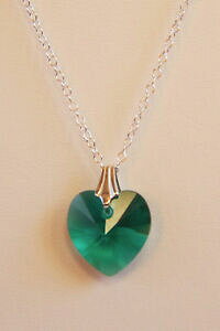 yzWG[EANZT[ C`X^[OVo[NX^O[n[glbNXnhChXtXL[16 argento sterling 925 verde di cristallo cuore collana elementi swarov