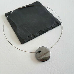 yzWG[EANZT[ G[fV^Cw}^CglbNXcollana con ematite edelstein lucido grigio