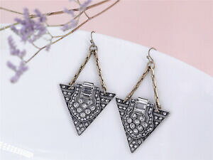 yzWG[EANZT[ u[NhIA[fRVo[y_ggCAO`FChBe[Wboucles doreilles art deco argente pendant triangle chaine dore vintage aa 13