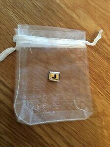 yzWG[EANZT[ IWiNVbNm~l[g^[JbgubNGiS[fCG[originale nomination classic taglia lettera j in smalto nero amp; giallo oro 750 pr