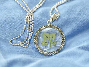 yzWG[EANZT[ A[tN[o[Ehy_greal quattro foglia trifoglio ciondolo rotondo