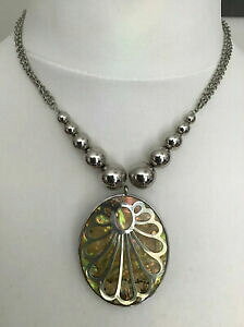 yzWG[EANZT[ Vo[g[I[oy_gfxnYr[eBtlbNXRNVcollection at debenhams bellissima collana con ciondolo ovale tono argento sovrap